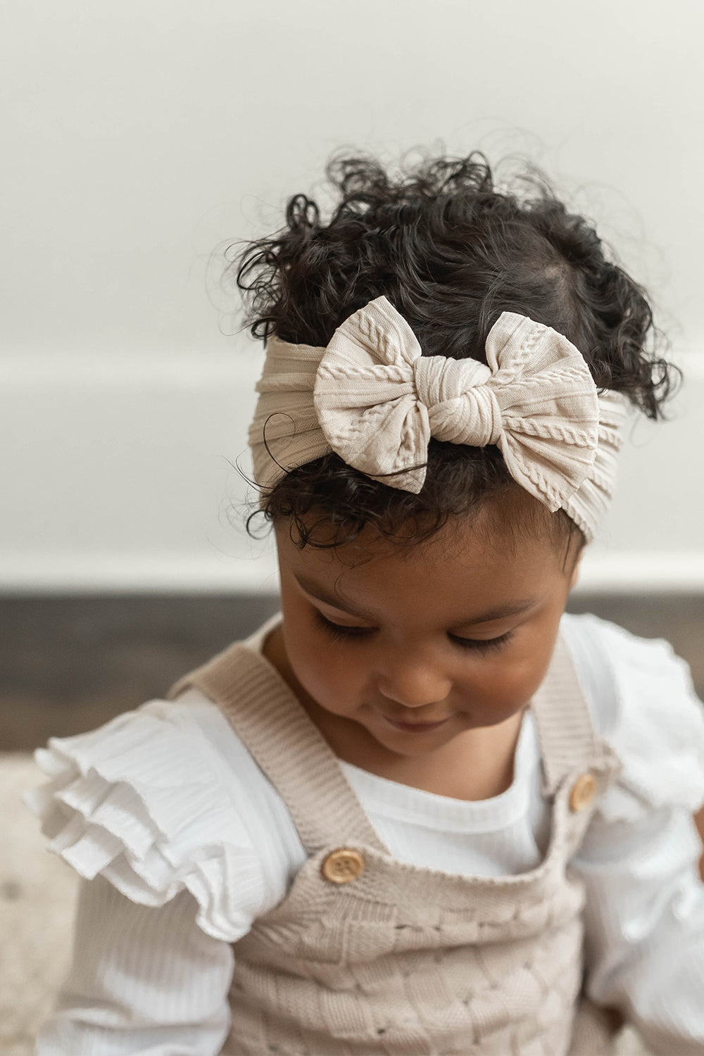 Baby headband with bow.