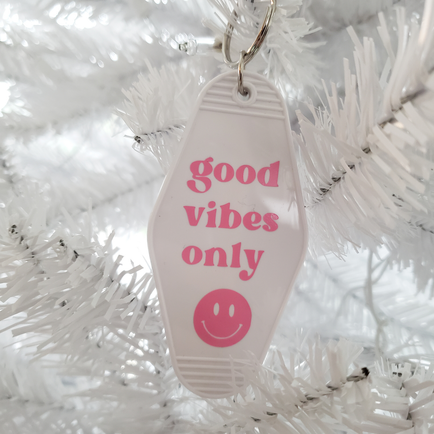 Good Vibes Only | Motel Keychain